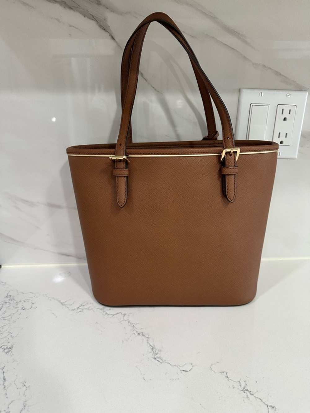 MK Michael Kors Jet Set Saffiano Leather Medium Pocket Tote Acorn Brown Purse - Picture 3 of 16
